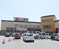 TSUTAYA 玉津店